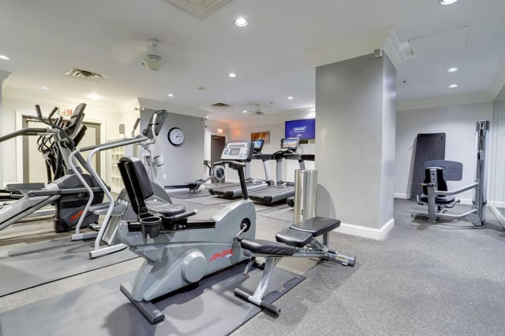 Fantastic 1 Bedroom Condo At Ballston With Gym Arlington Exterior photo
