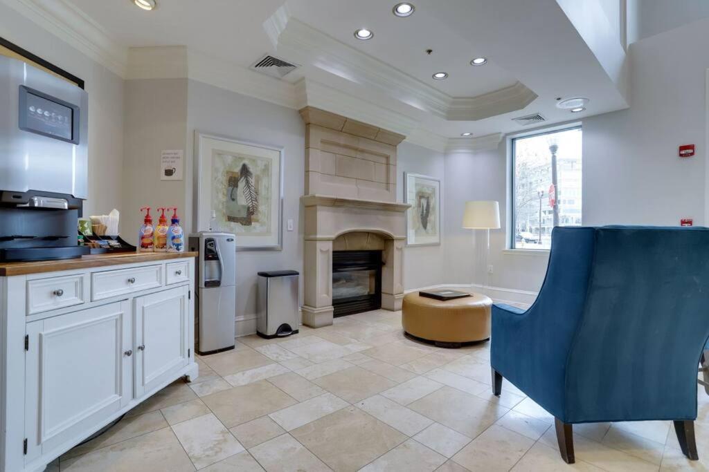 Fantastic 1 Bedroom Condo At Ballston With Gym Arlington Exterior photo